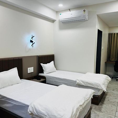 Hotel Fun N Food Bhuj Exterior photo
